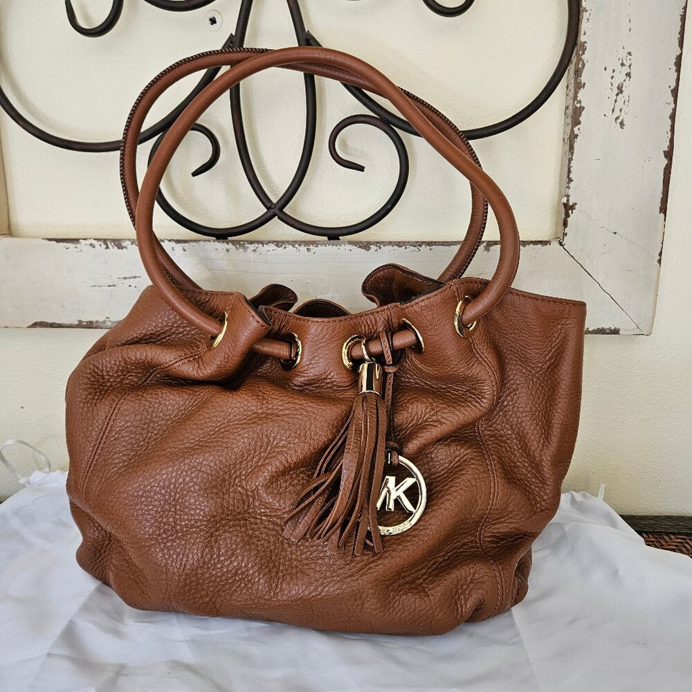 Michael Kors Tan Drawstring Tassel Jet Set Shoulder Bag